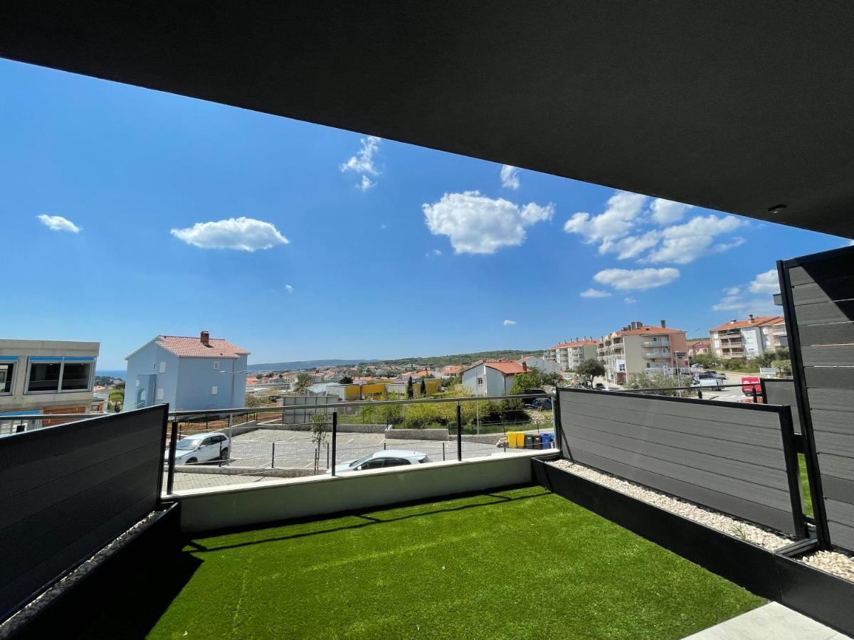 Lux Nanea Apartment Крк Экстерьер фото